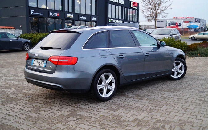 Audi A4 cena 38900 przebieg: 271000, rok produkcji 2012 z Sierpc małe 254
